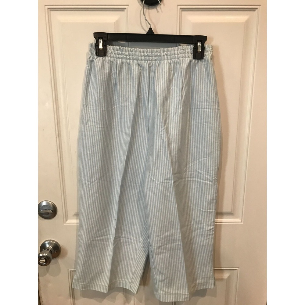 Russ Liz Claiborne Womens Capri Pants Size S Blue Striped Pull On Casual NWT